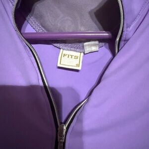 Fits purple rising shirt